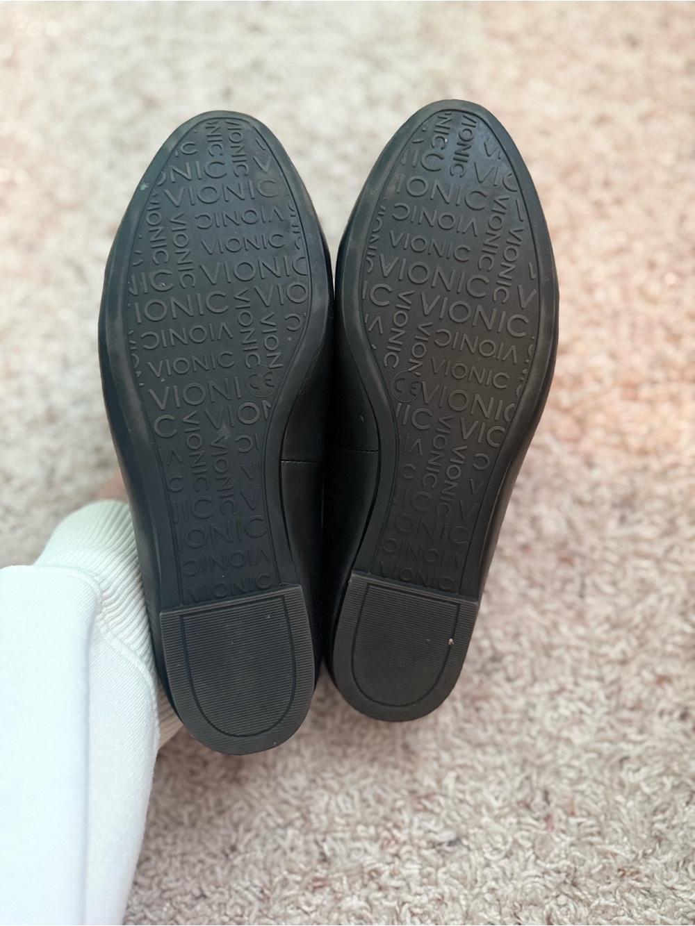 Vionic Adeline Mule (7.5) - Picture 9 of 10